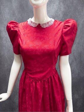 Picture Me Vintage Red Floral Jacquard Lace Collar Puffed Sleeves, Size M